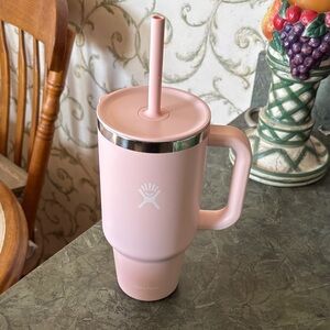 Hydro Flask Light Pink Travel Tumbler with Straw